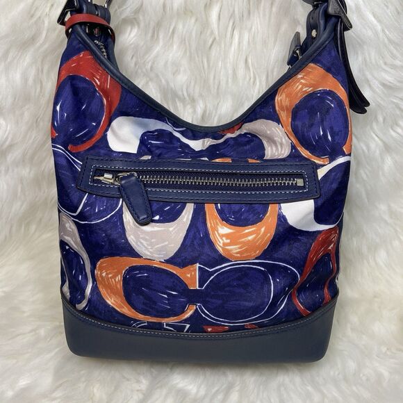 Coach Legacy Heritage Signature C Print Duffle 19946 - Picture 2 of 9